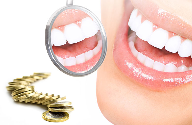 sourire de femme pour illustrer recyclage d'or dentaire
