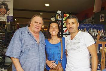 gérard depardieu l île aux mimosas le l 233 zard cr 233 atif de la rochelle accueille un tournage gérard depardieu l île aux mimosas le l 233 zard cr 233 atif de la rochelle accueille un tournage