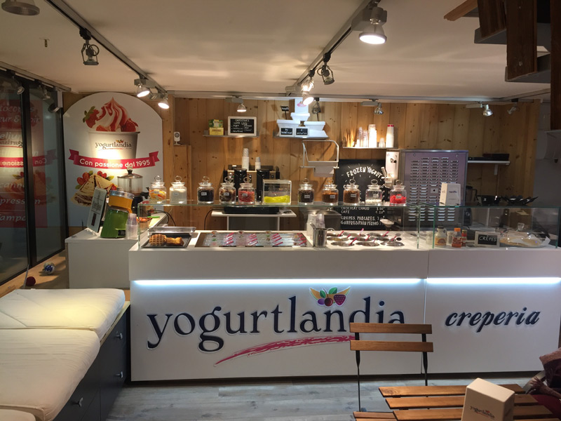 boutique frozen yogurt yogurtlandia de chamonix