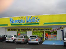 Bureau Vall�e devanture