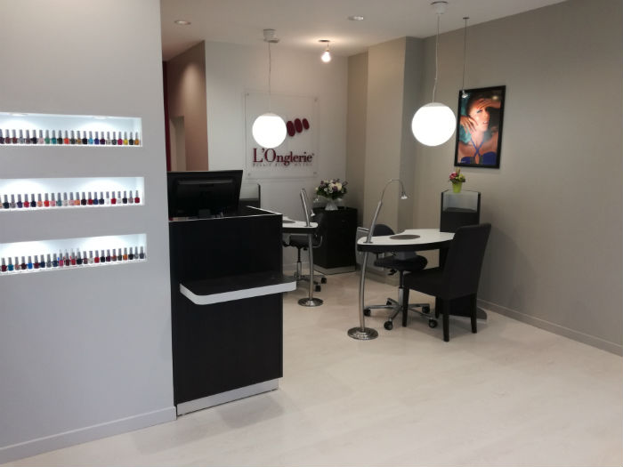 salle de soins des mains et pieds boutique l'onglerie
