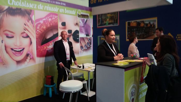 Stand Bulle de Soins à Franchise Expo