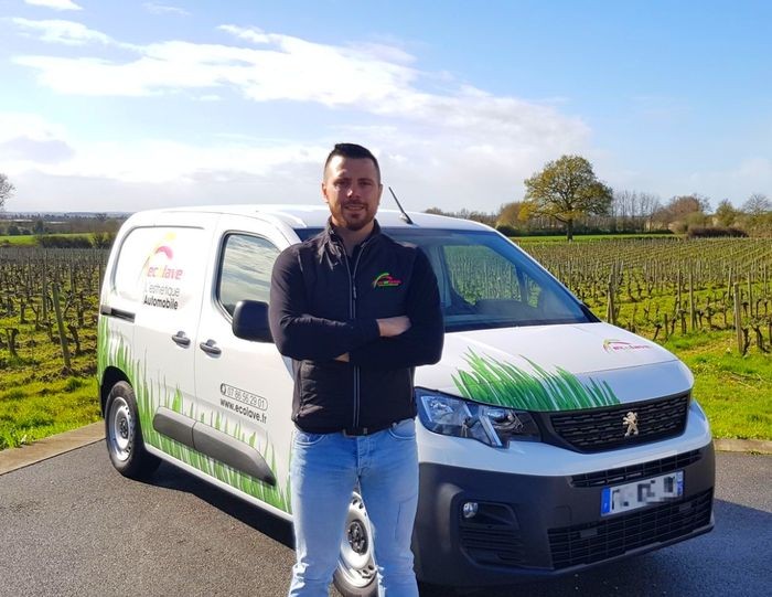 Cédric Rouleau, franchisé Ecolave La Roche-sur-Yon 