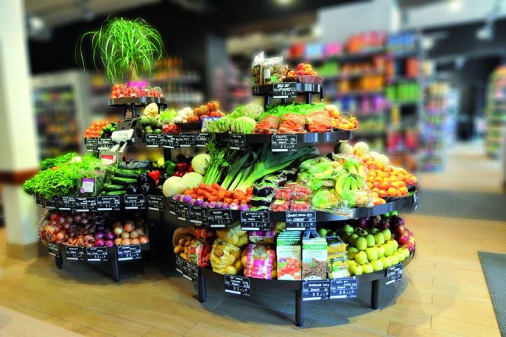 zone fruits et légumes d'un casino shop