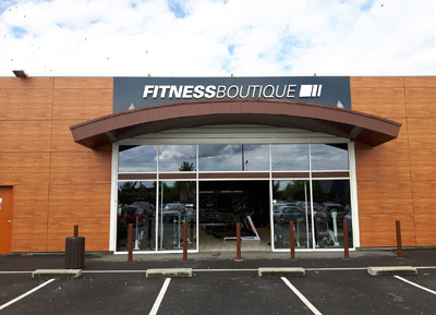 Devanture boutique de sport franchisée FitnessBoutique