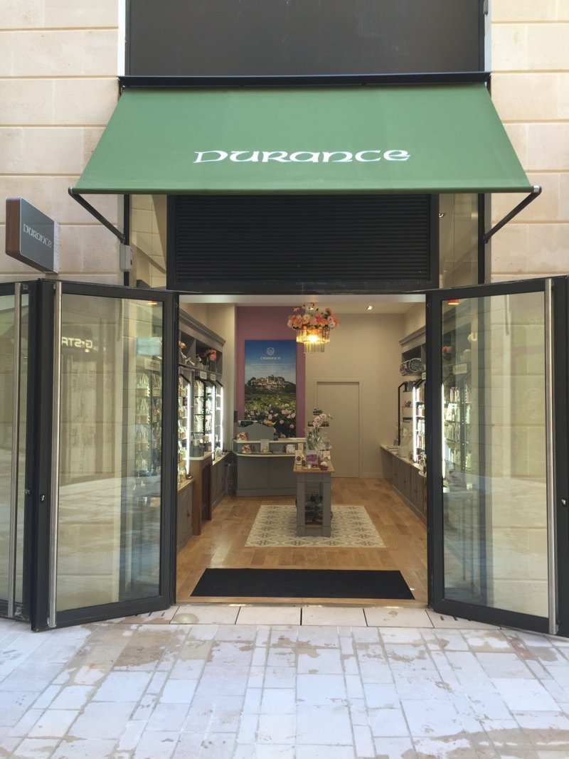 façade boutique durance