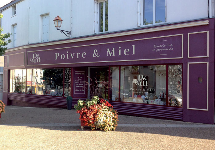 façade épicerie fine et salon de thé Poivre et Miel