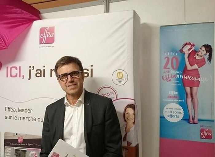 jean michel marin, DG effea, présente le nouveau concept effea shop, pour les 20 ans du groupe