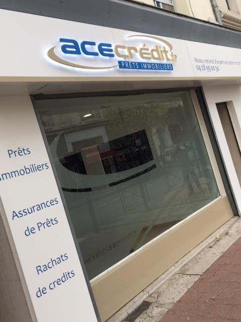 agence ACE Crédit à Marseille, dirigée par Catherine Praol