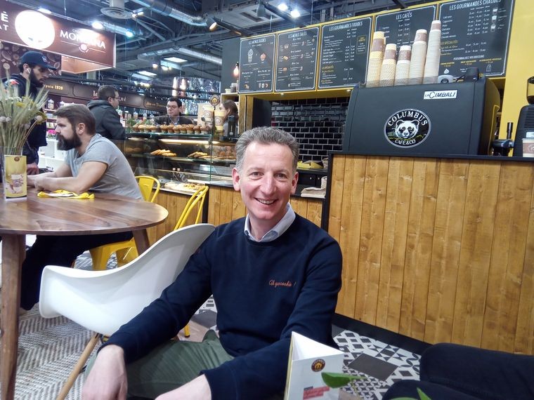 nicolas riche, PDG de la franchise de coffee shop à la française Columbus café & co