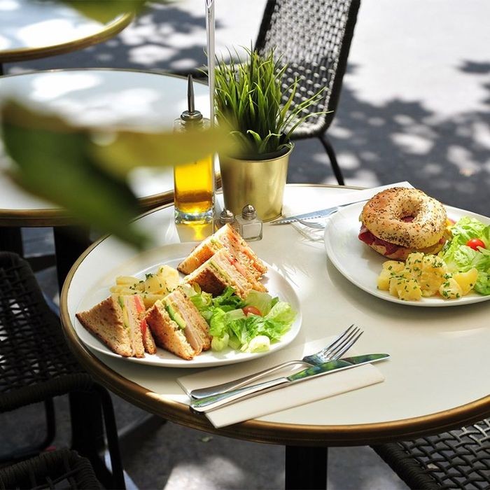 bagels et sandwichs dans le restaurant healthy DS Café de Bordeaux