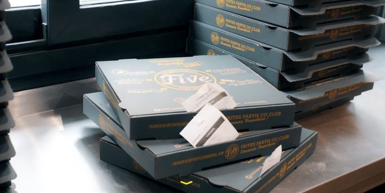 boite de pizzas chez five pizza original