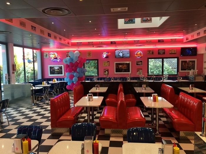 memphis express, le nouveau concept memphis coffee, qui se développe sur autoroute