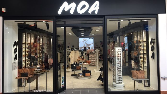 magasin d'accessoires de mode pour femmes MOA