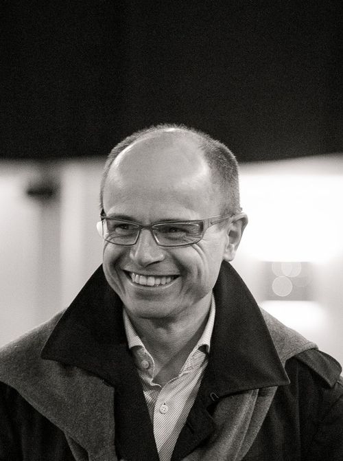 philippe croset, directeur enseigne MOBALPA