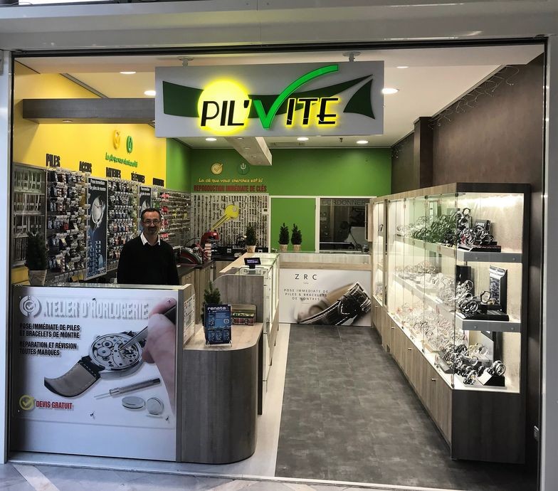 franchisé Pil'Vite en activité dans son magasin