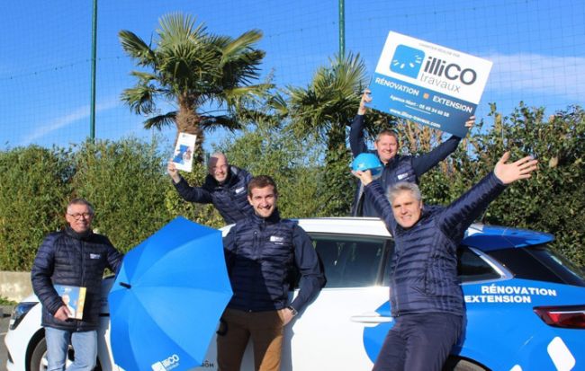 illiCO Travaux : à l'issue de leur formation initiale, 5 nouveaux franchisés forment une équipe soudée