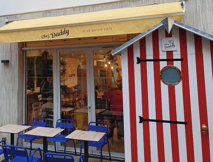 Un franchisé Senior Compagnie ouvre un café intergénérationnel à Lyon
