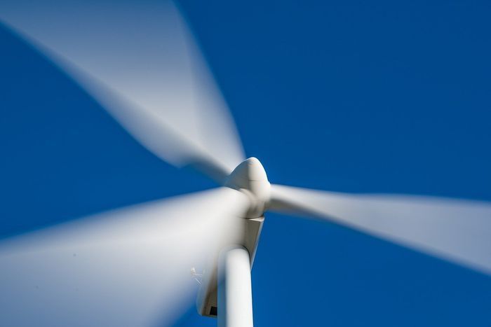Partenaire du projet EolMed, Total contribue au développement de l’éolien flottant en France