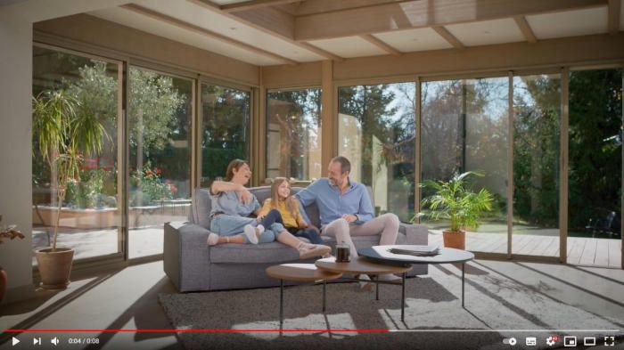 Vie & Véranda lance une nouvelle campagne de pub TV