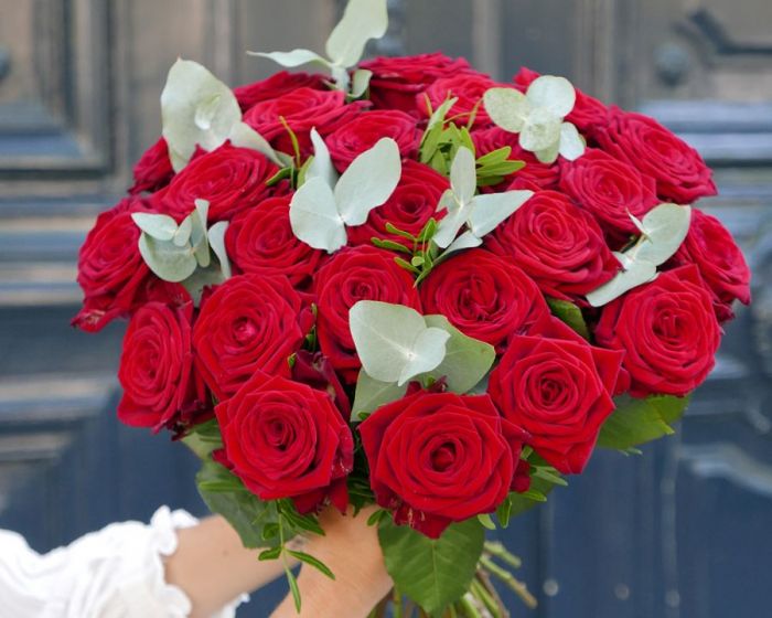 Emova Group : des fleurs livrées à domicile en moins de 30 minutes grâce à Uber Eats