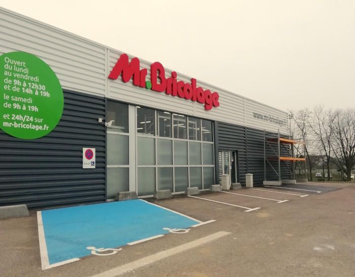 Deux frères ouvrent un nouveau magasin Mr Bricolage à Rouen