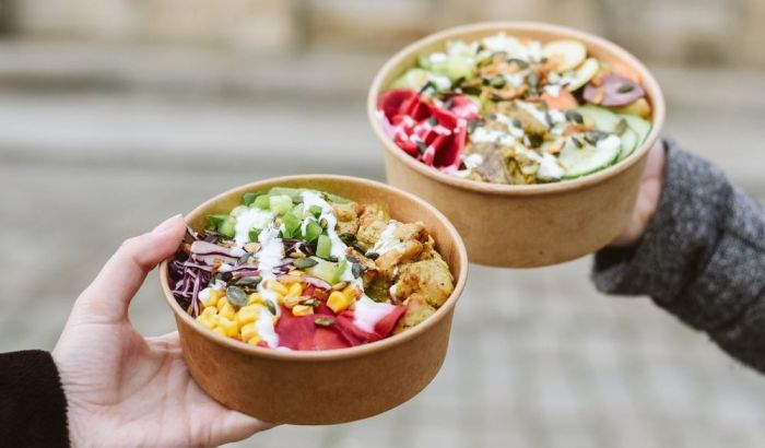 Pita Pit élargit son offre en créant une gamme de rice bowls