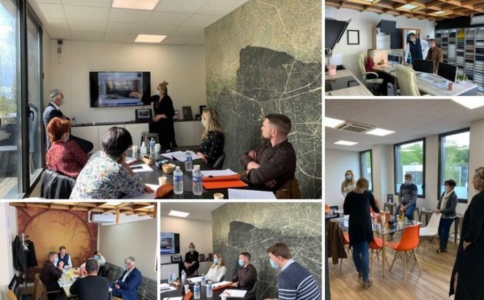 Quatre franchisés Architéa en formation cuisine au siège du groupe
