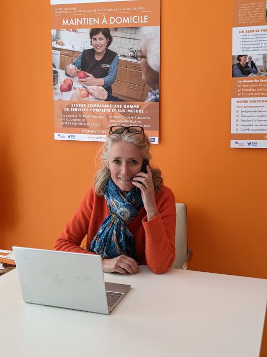 « J’ai choisi ce réseau car il est indépendant, dynamique, et portant des valeurs d'entraide sociale et sociétale qui me tiennent à cœur », Catherine Repolt (franchisée Senior Compagnie)