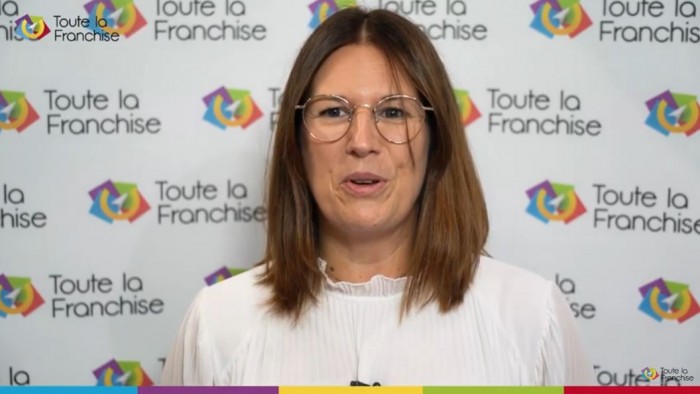 "C'est génial d'être son propre chef !" Delphine Picarra (franchisée Mondial Tissus)