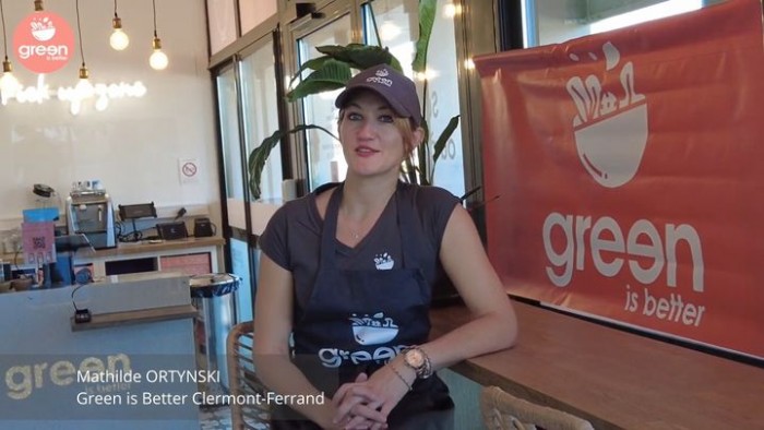 « Ingénieur en mécanique, j’ai ouvert mon restaurant Green Is Better ! », Mathilde Ortynski (franchisée Clermont-Ferrand)