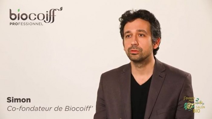 « Il est risqué d’ouvrir un salon de coiffure classique ! Le végétal proposé par Biocoiff’ est la solution ! », Simon Assoun (Co-fondateur Biocoiff)