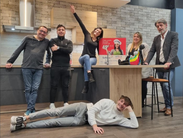 Un couple d’entrepreneurs ouvre un magasin Envia Cuisines à Saint-Egrève