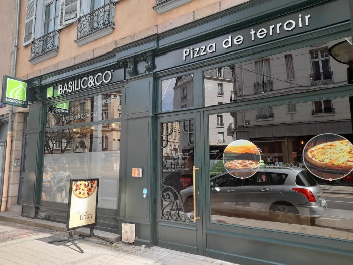 Un couple de franchisés expérimentés ouvre une pizzéria Basilic&Co à Limoges