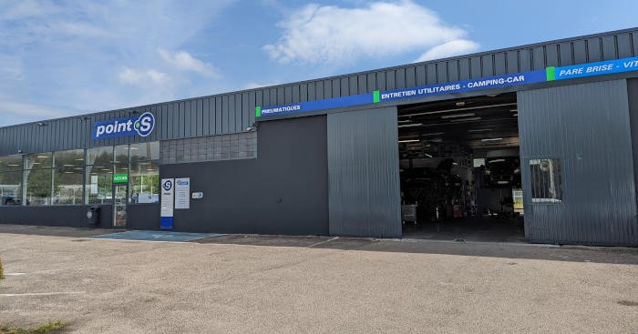 Un professionnel de l’automobile ouvre un centre auto Point S à Brignais