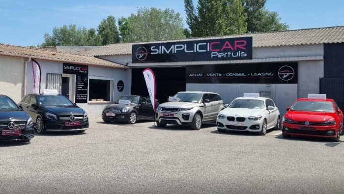 Excellent démarrage pour la nouvelle agence SimpliciCar de Pertuis