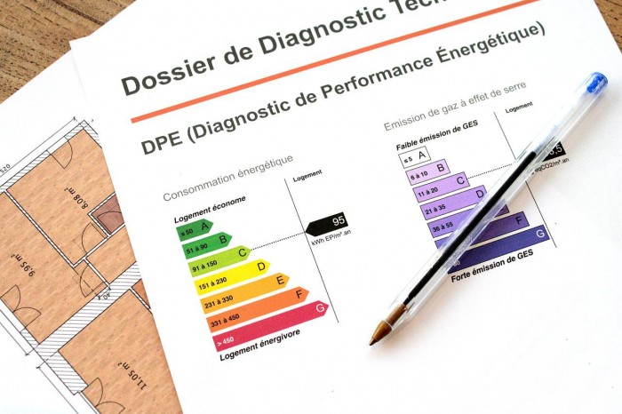 Retrouvez le témoignage de Lucie, nouvelle franchisée Juris Diagnostics Paris Ile de France
