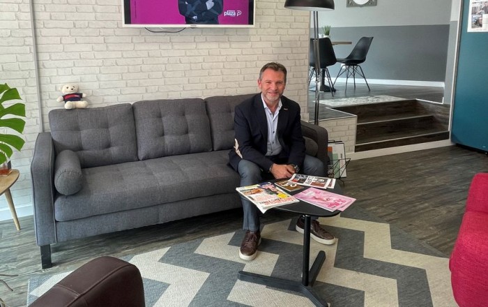 « L’avantage de ce réseau, c’est la puissance de la notoriété, les appels entrant rien que pour le nom Stéphane Plaza sont très fréquents ! », Laurent Landemaine (franchisé Stéphane Plaza Immobilier Le Mans)