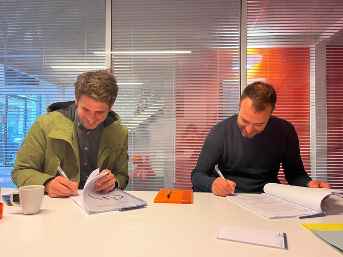 Deux amis ouvrent une agence Planète Gardiens à Annecy