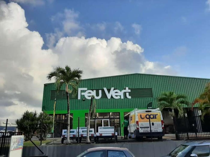 Feu Vert ouvre un nouveau centre auto en Martinique