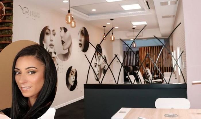 « Je voulais créer un lieu raffiné et cosy, avec des produits haut de gamme », Océane Khemaissa (franchisée YUMI Studio Andrézieux-Bouthéon)