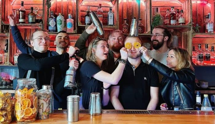 54 Cocktails Bar au service de ses franchisés