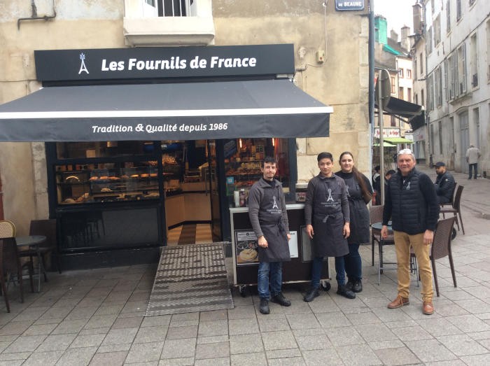 Une nouvelle boulangerie les Fournils de France ouvre à Chalon-sur-Saône