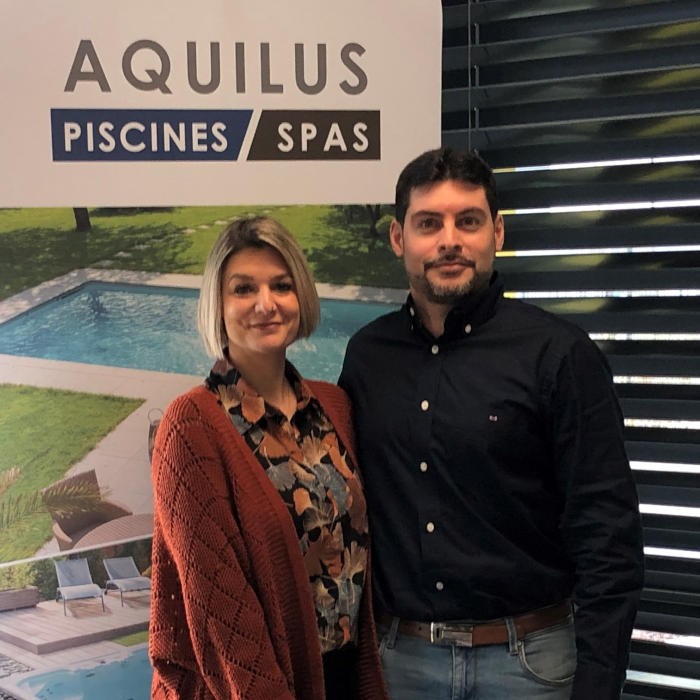 Un couple d’entrepreneurs ouvre un showroom Aquilus Piscines et Spas à Besançon