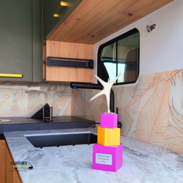 Cuisines Venidom remporte le ruban d'argent à Franchise Expo Paris