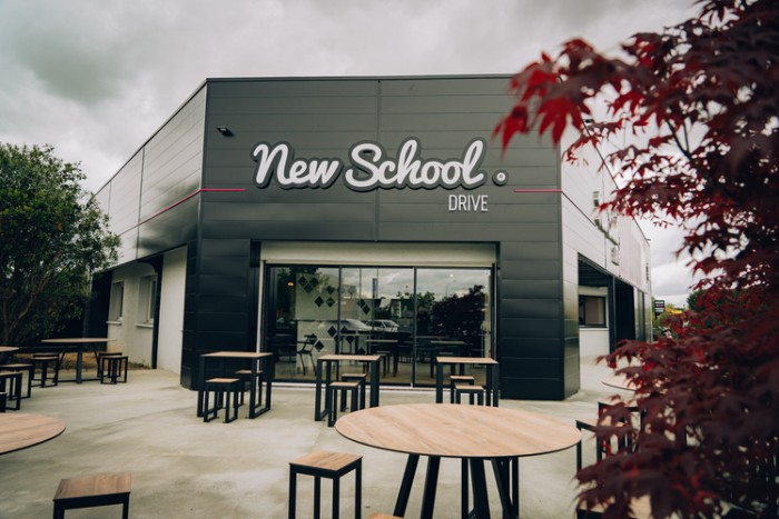 1er restaurant drive pour New School Tacos