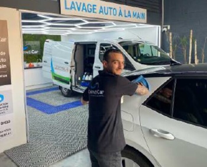 CosmétiCar, l’entreprise éco-responsable révolutionne le lavage auto à Ajaccio