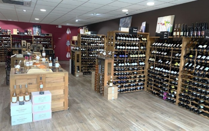 L’enseigne L’Ambassade du vin accélère son développement en licence de marque