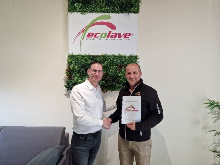 Emmanuel, franchisé ECOLAVE de Nantes-Nord accélère son développement
