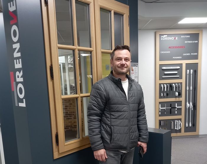 Portrait de Michaël Mongarny, concessionnaire Lorenove à Habiconfort